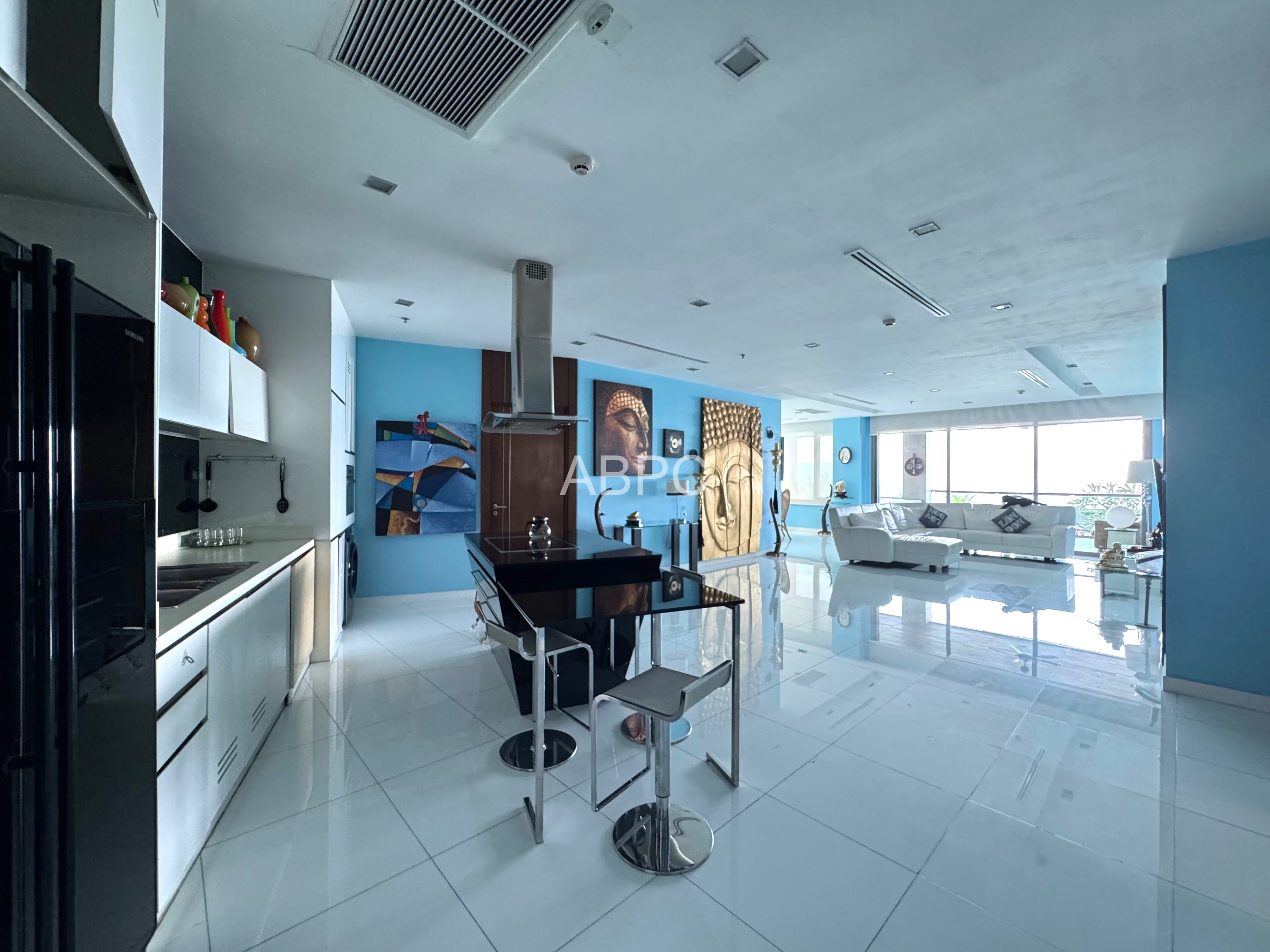 Sea View 3 Bedrooms 3 Bathrooms in Wongamat photo 11