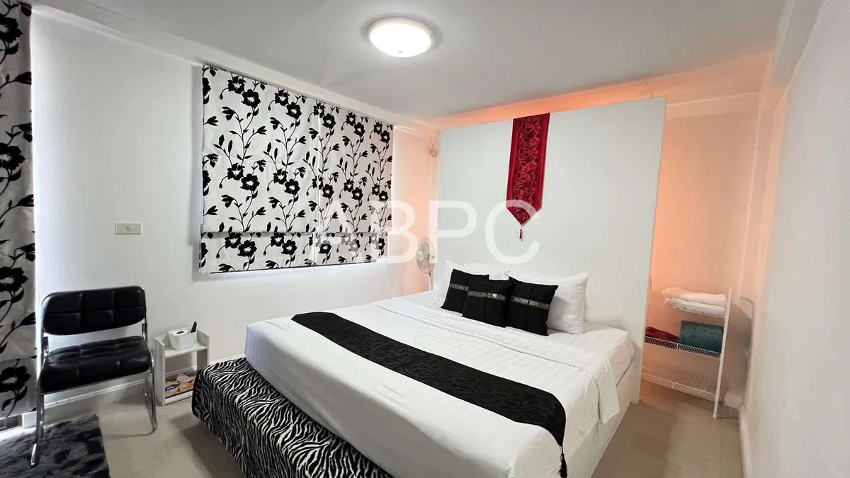 Incredible Investment Opportunity for 5 Bedroom 5 Bathroom Townhouse in Pratumnak photo 12