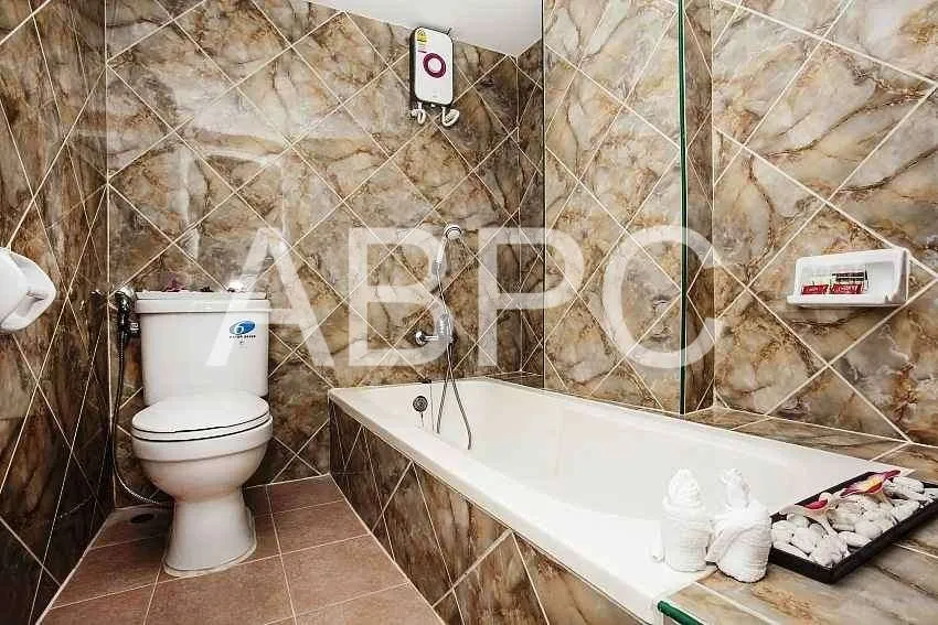 Incredible Investment Opportunity for 5 Bedroom 5 Bathroom Townhouse in Pratumnak photo 13