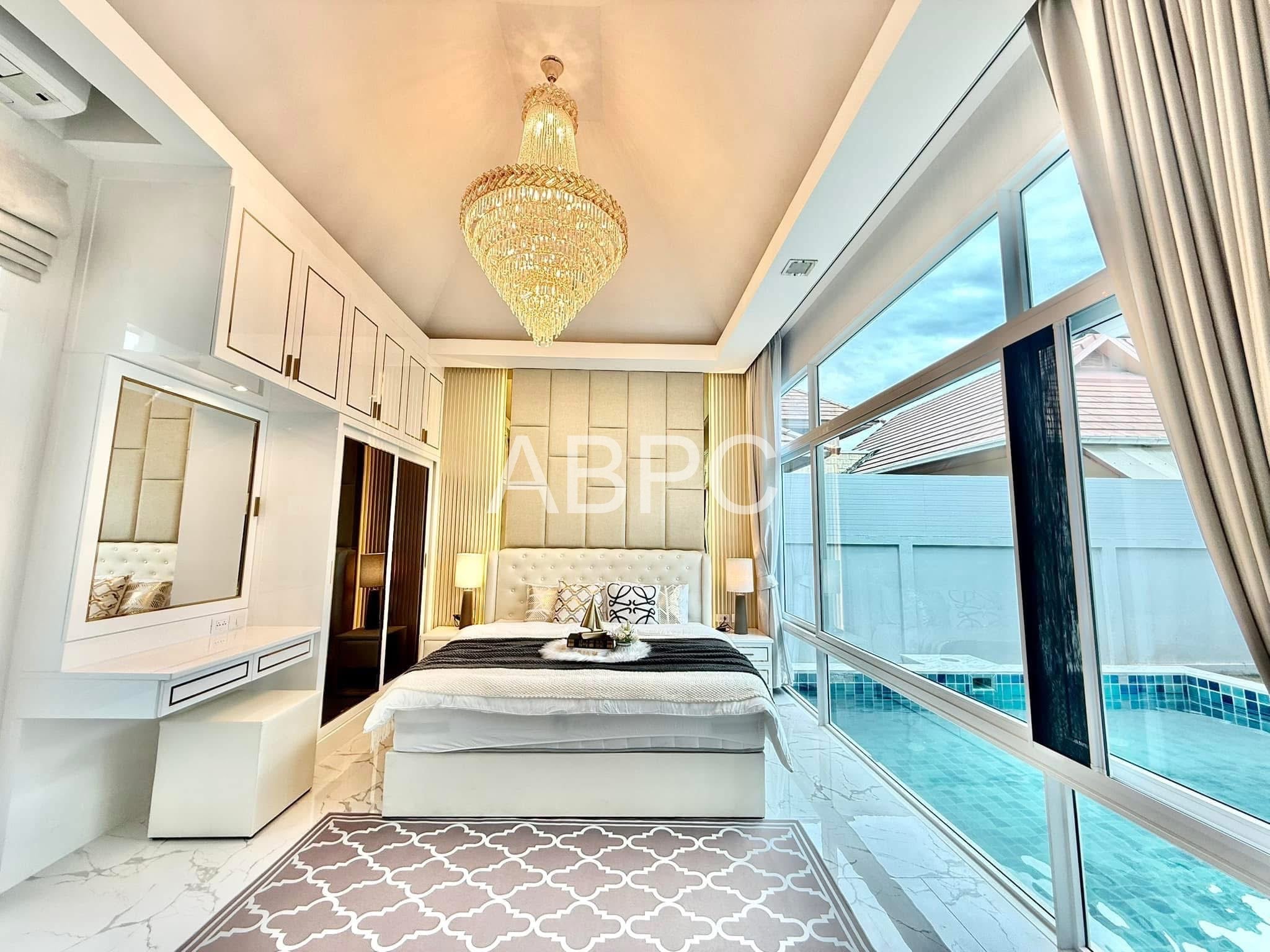 House sirisa 16 private pool for sale photo 10