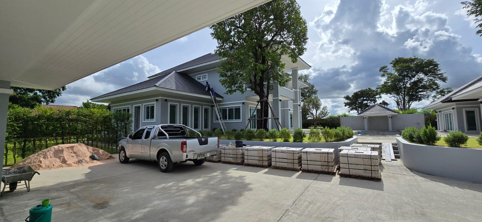 Brand New 6 Bed 8 Bath Pool Villa with Separate Guesthouse in East Pattaya photo 26