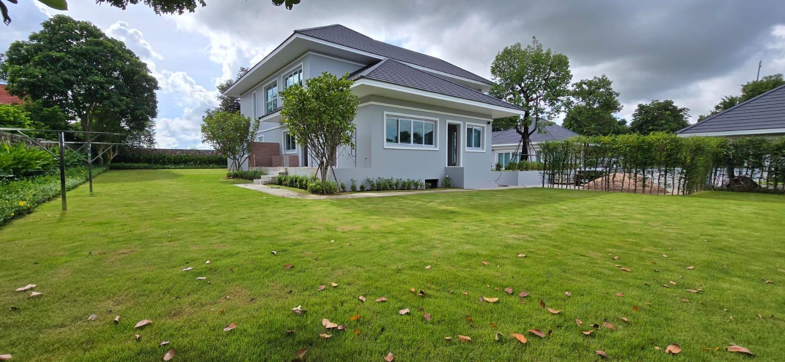 Brand New 6 Bed 8 Bath Pool Villa with Separate Guesthouse in East Pattaya photo 21