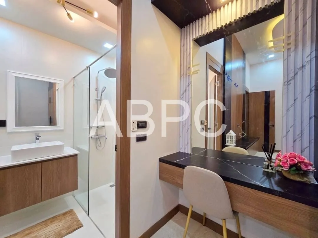 Pool Villa For Sale in East Pattaya photo 13