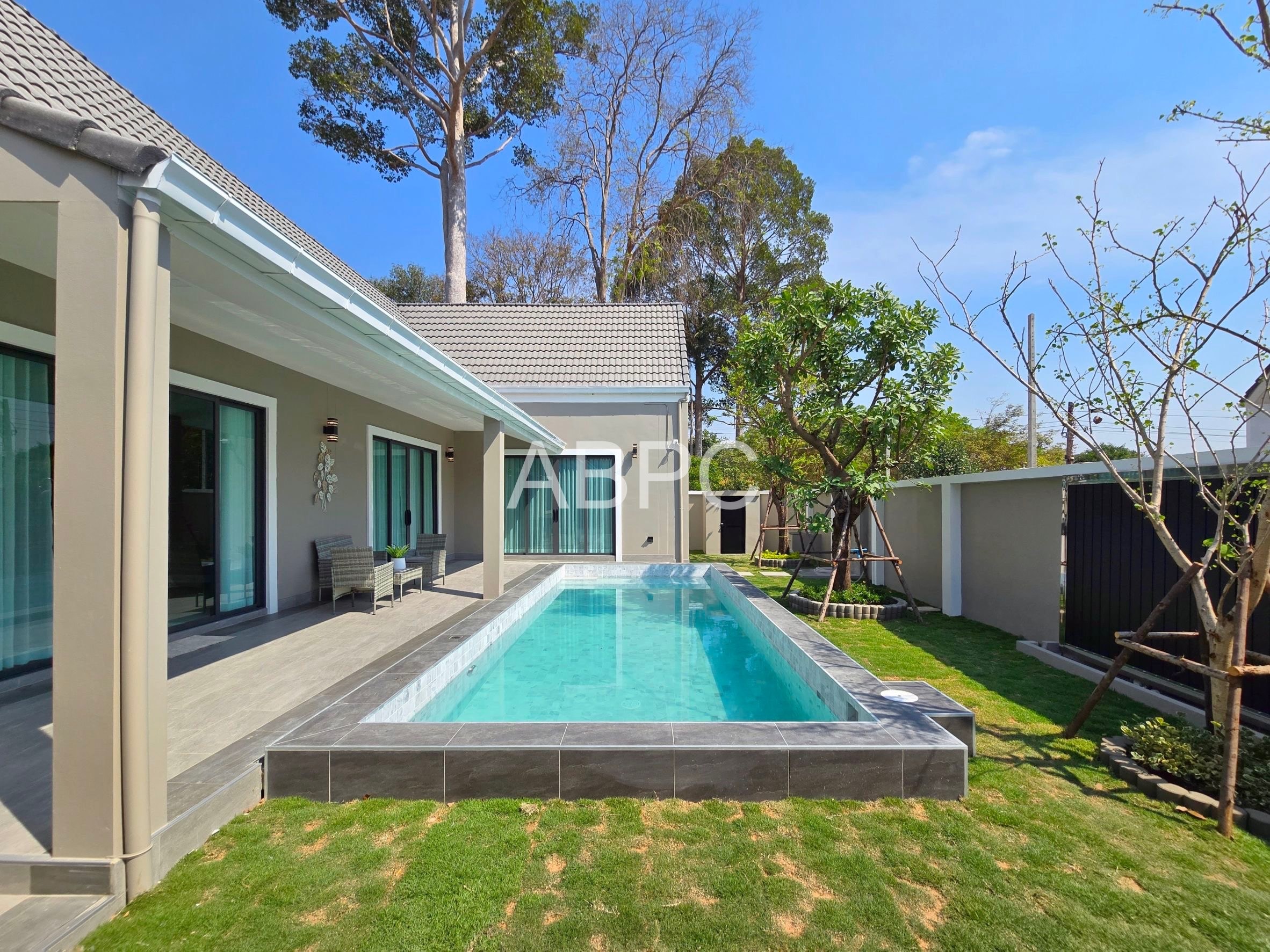 Pool Villa For Sale in East Pattaya photo 6