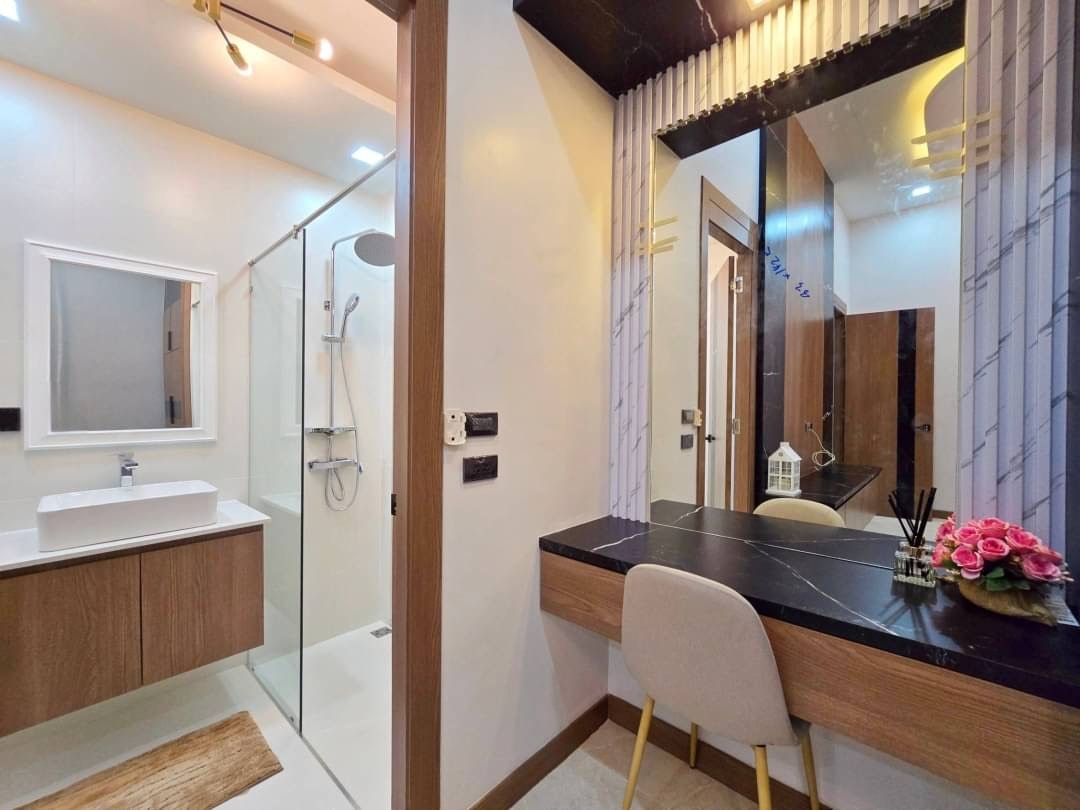Pool Villa For Sale in East Pattaya photo 25