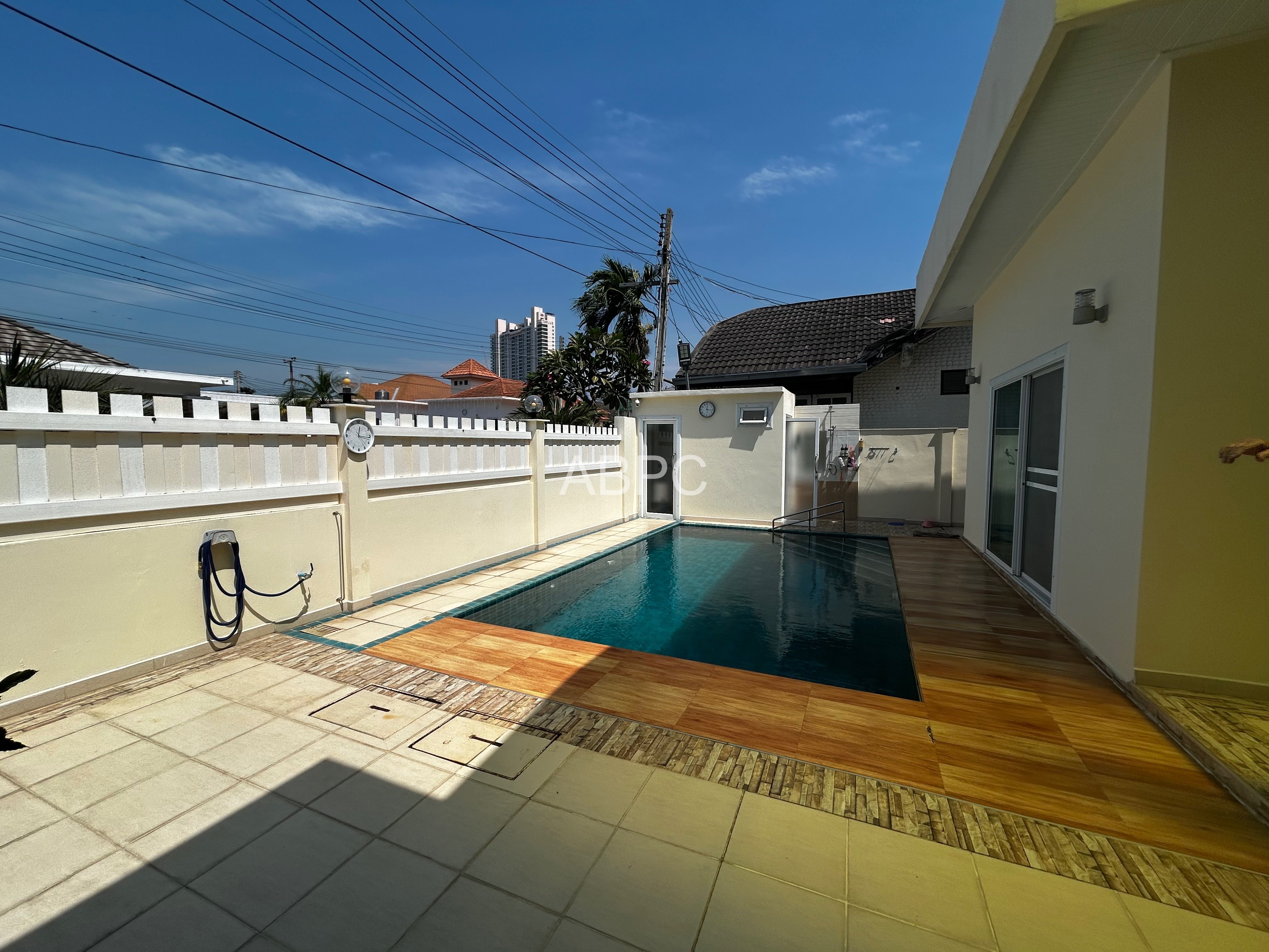 2 Bedroom 3 Bathroom Pool Villa in Jomtien photo 3