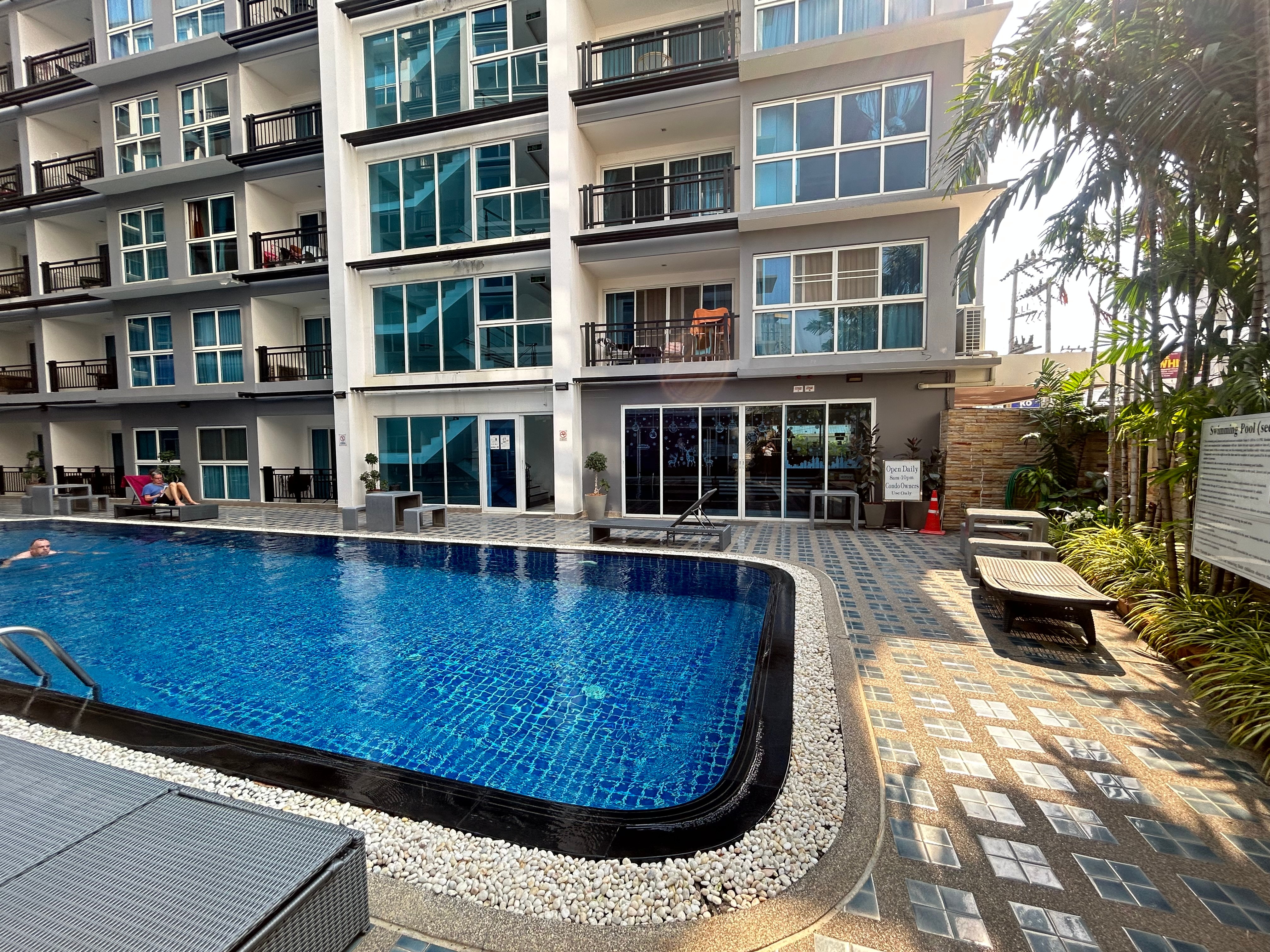Studio Condo For Rent in Central Pattaya photo 14