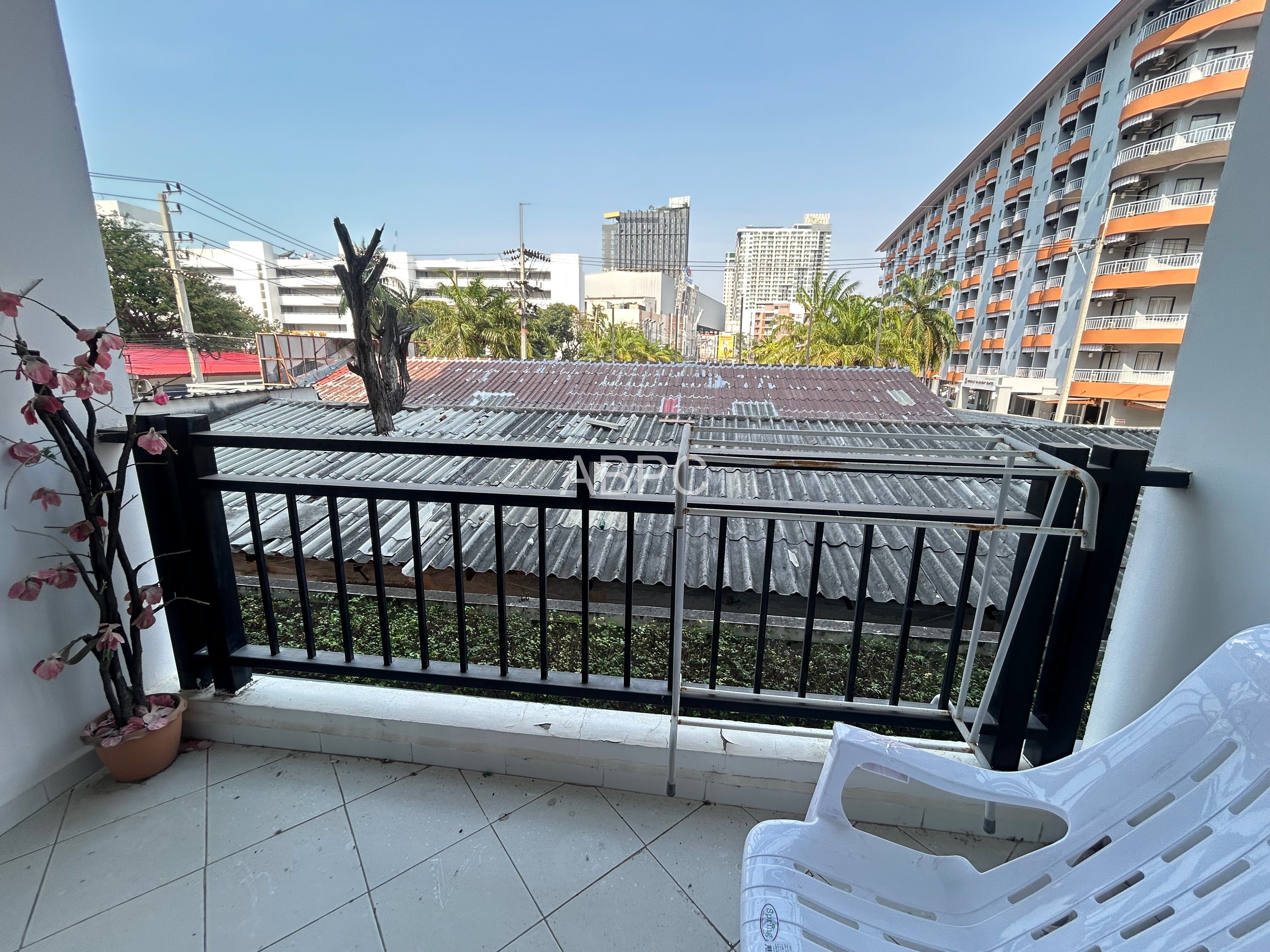 Studio Condo For Rent in Central Pattaya photo 6