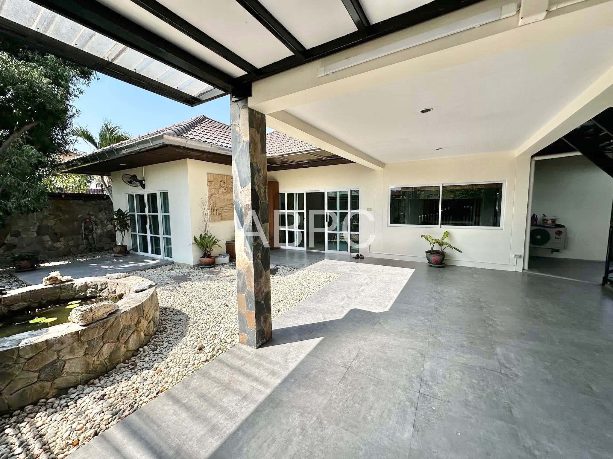 3 Bedroom House For Rent In East Pattaya photo 7