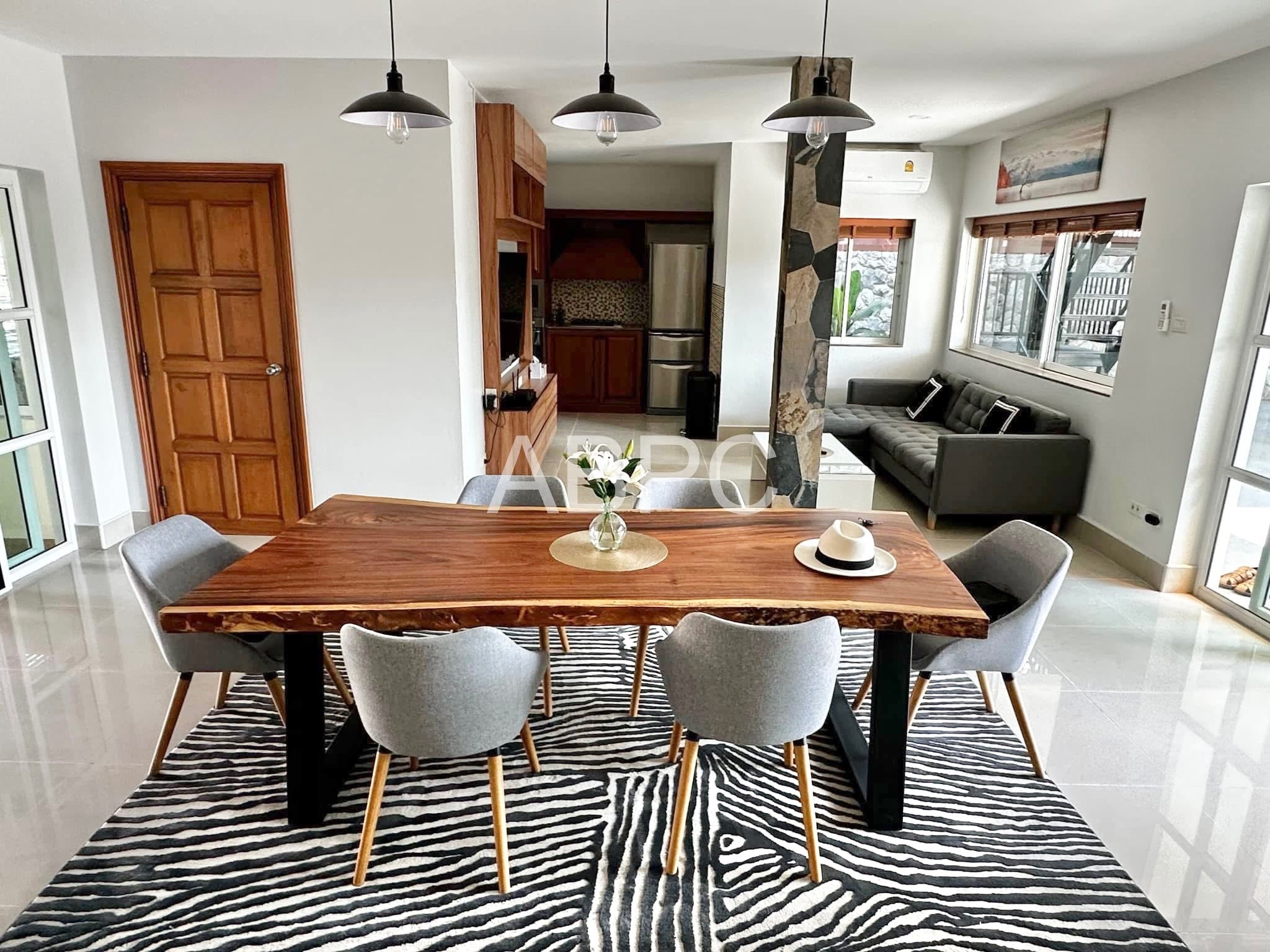 3 Bedroom House For Rent In East Pattaya photo 9
