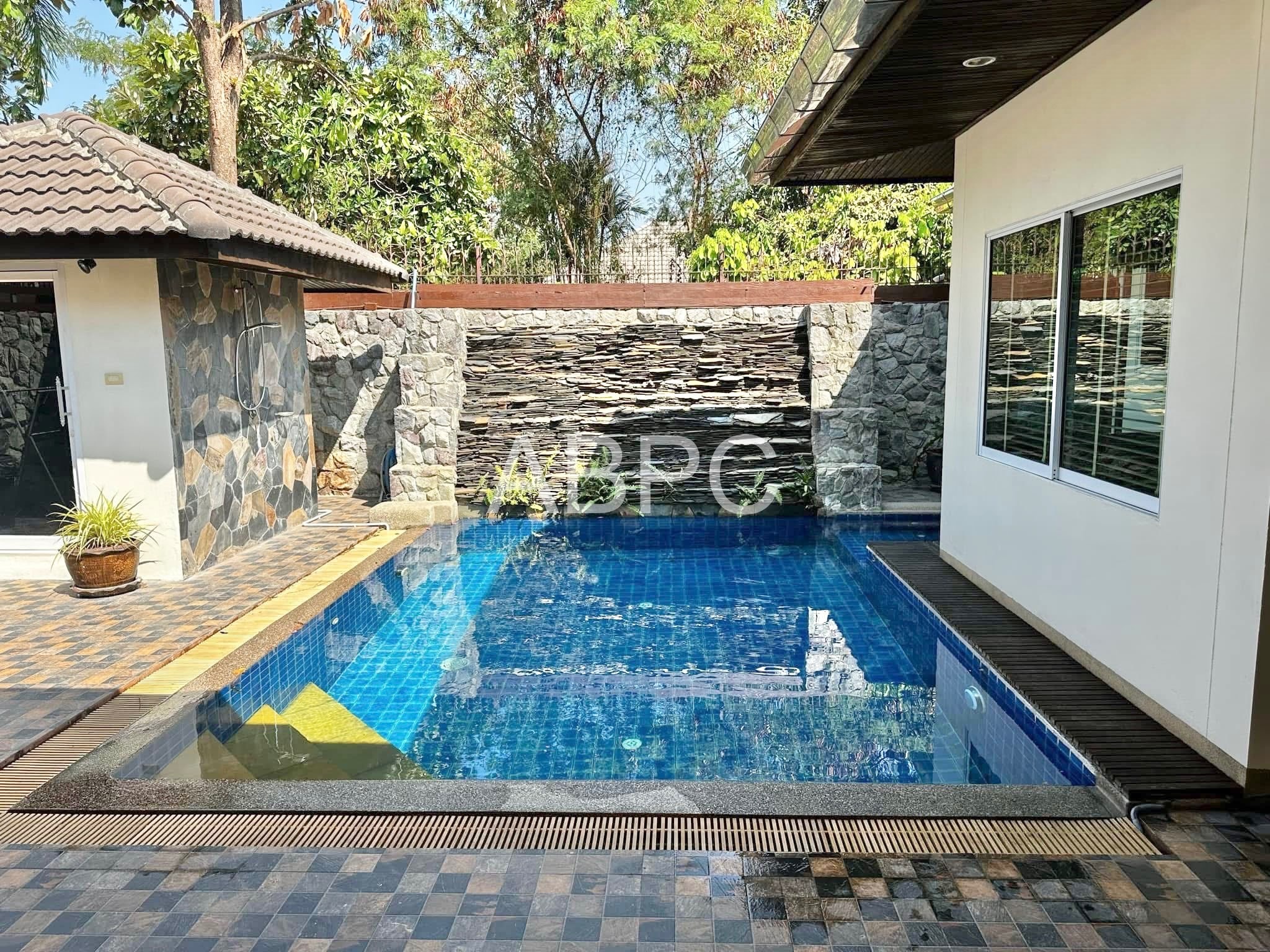 3 Bedroom House For Rent In East Pattaya photo 13