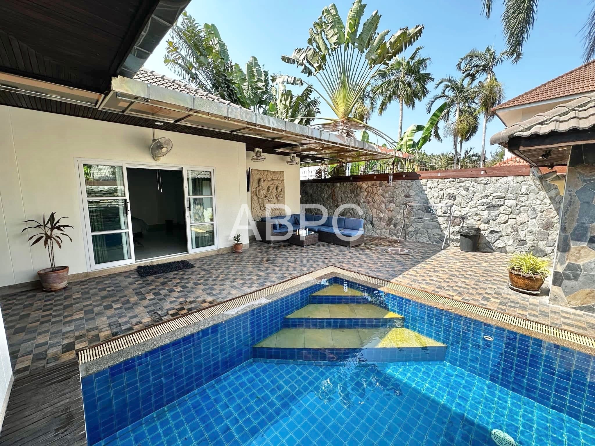 3 Bedroom House For Rent In East Pattaya photo 4