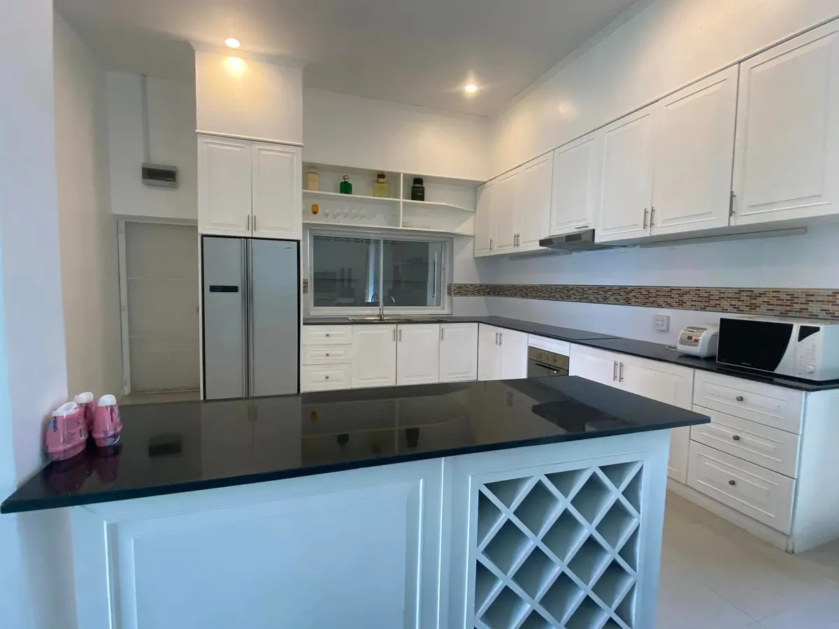 Pool Villa 3 beds 4 baths in East Pattaya for SALE/RENT photo 15