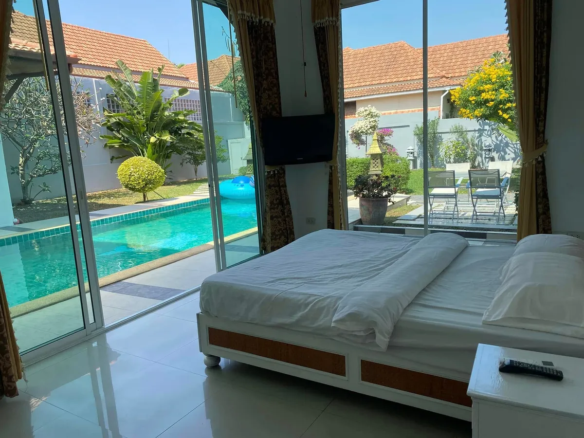 Pool Villa 3 beds 4 baths in East Pattaya for SALE/RENT photo 25