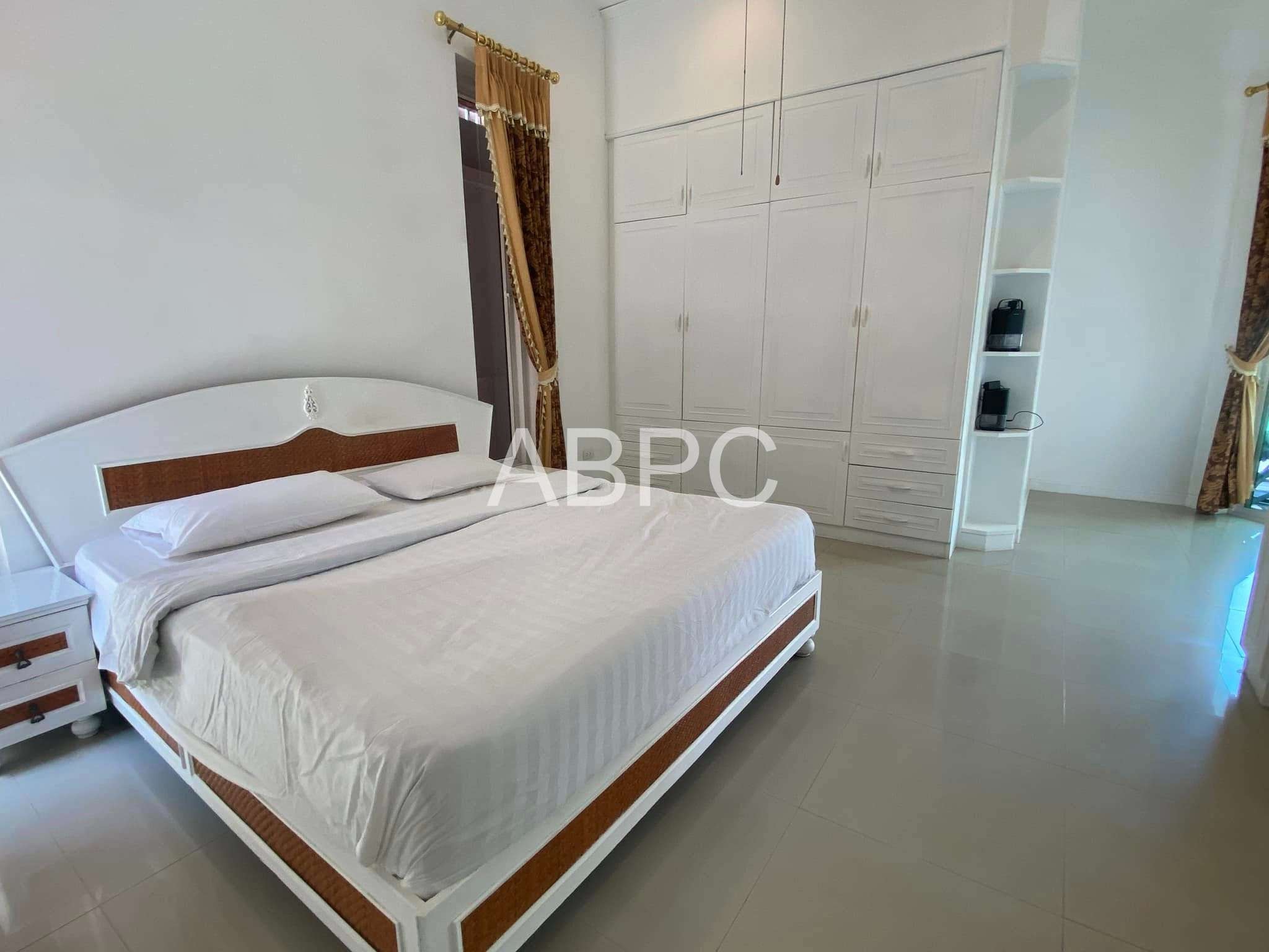 Pool Villa 3 beds 4 baths in East Pattaya for SALE/RENT photo 11