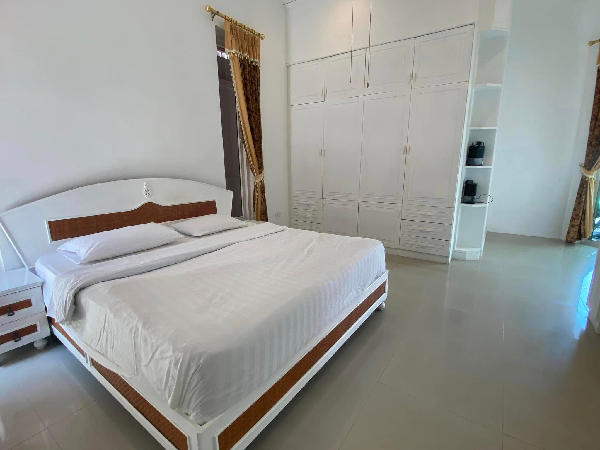 Pool Villa 3 beds 4 baths in East Pattaya for SALE/RENT photo 20