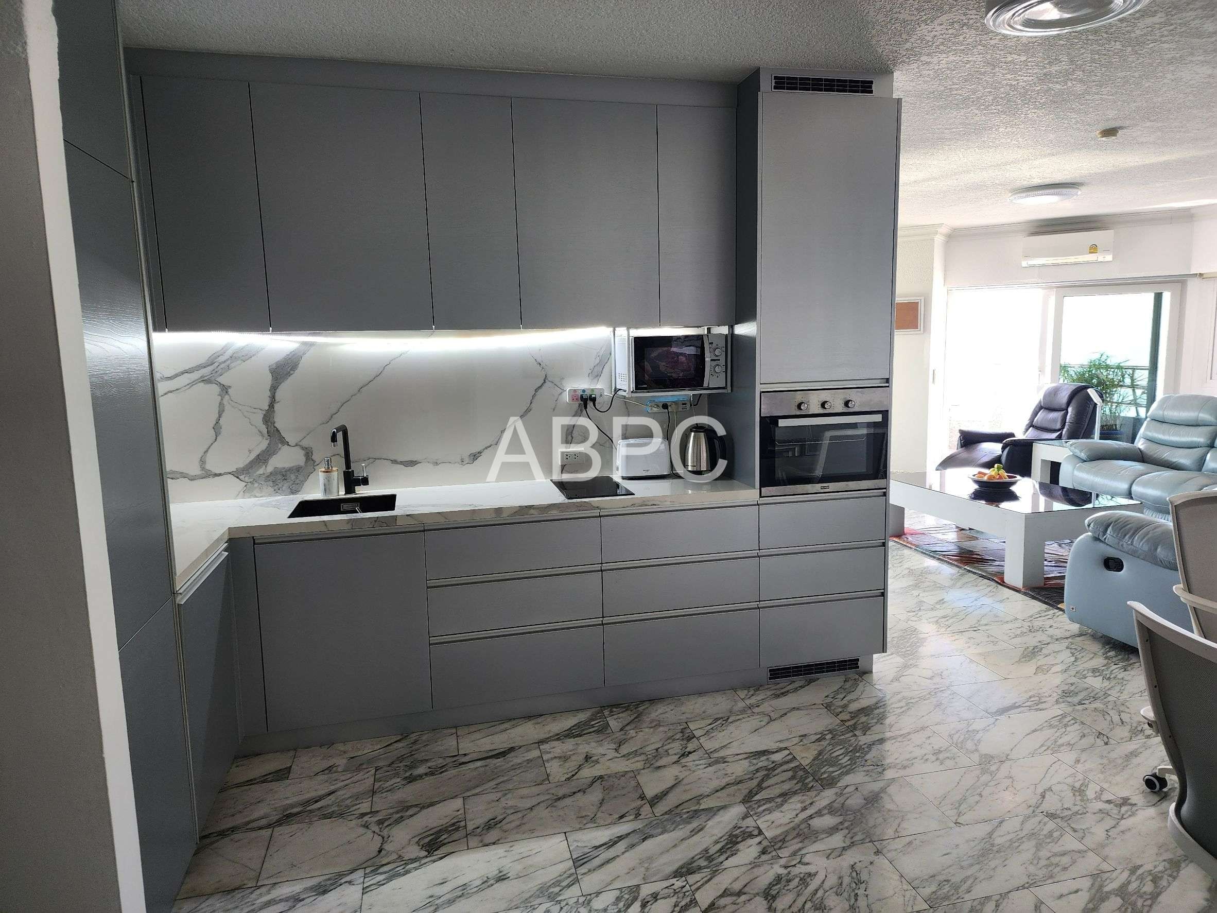 Ocean View 2 bed 2 Bath Condo in North Pattaya photo 4