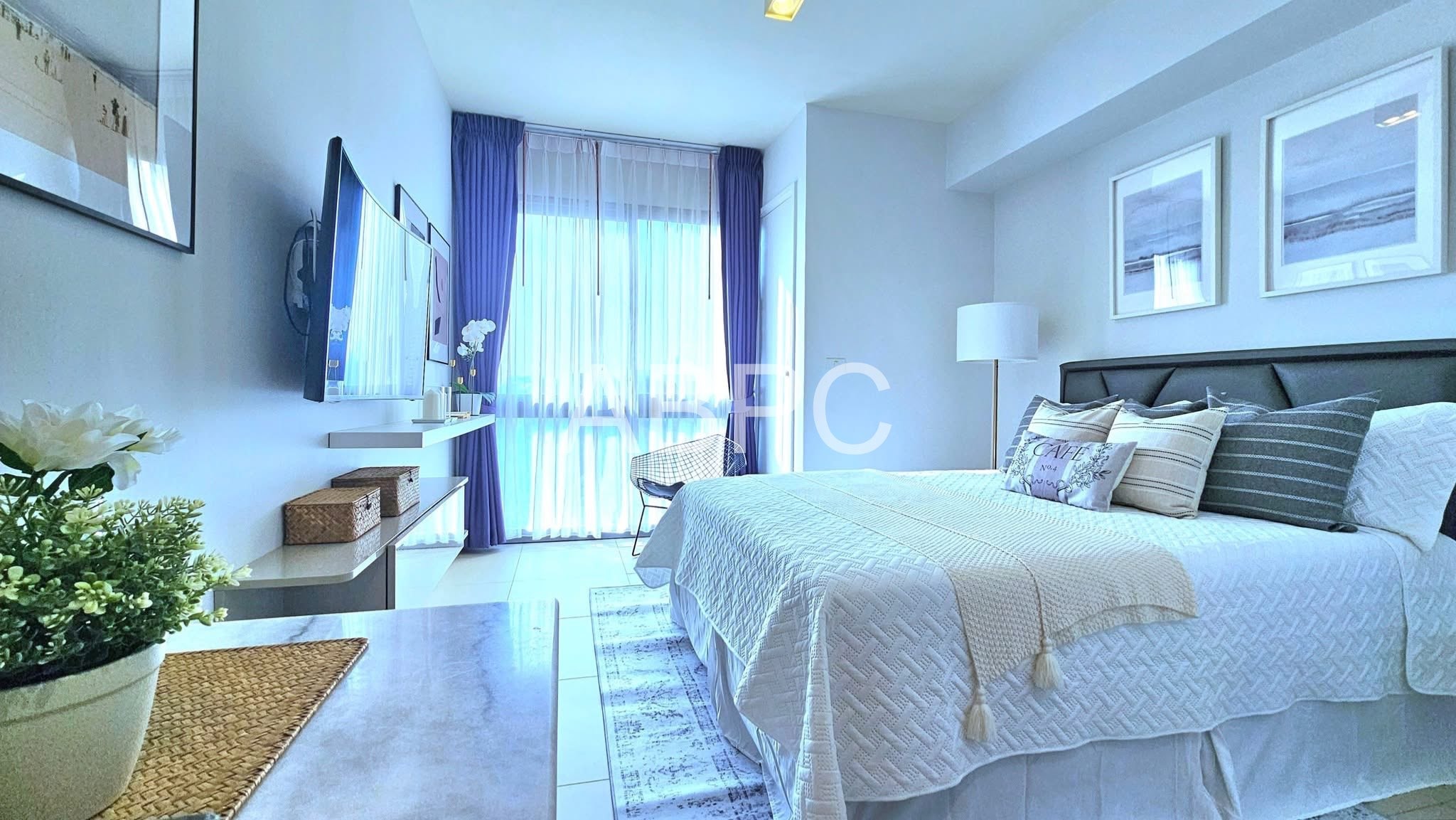 Studio Condo For Sale photo 7