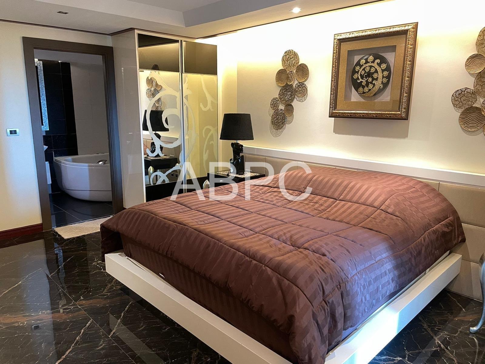 Ocean View 2 Bed 2 Bath Condo In Pratumnak photo 6