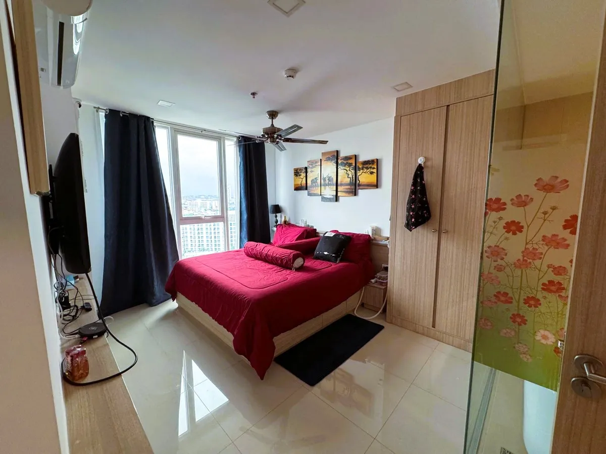 Large City View 1 Bed 2 Bath Condo in Central Pattaya photo 22