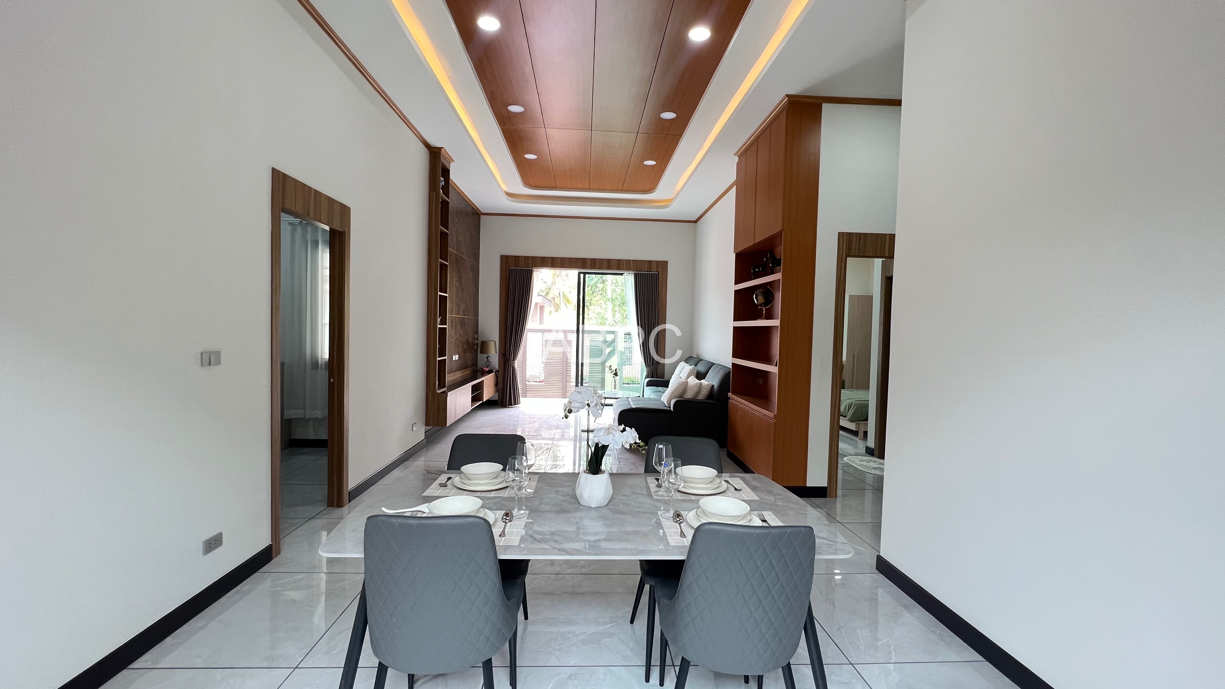 3 Bed 3 Bath Pool Villa in East Pattaya photo 7