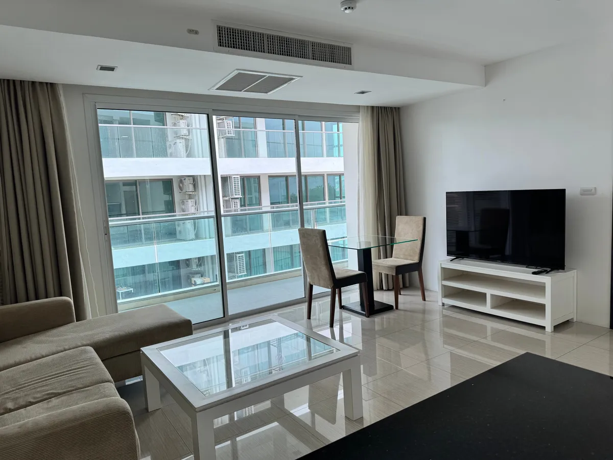 Spacious 1 Bed Condo in Pratumnak - The Elegance Condominium photo 9