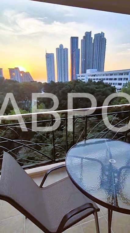 Sunset Ocean View Studio Condo in Wongamat photo 5