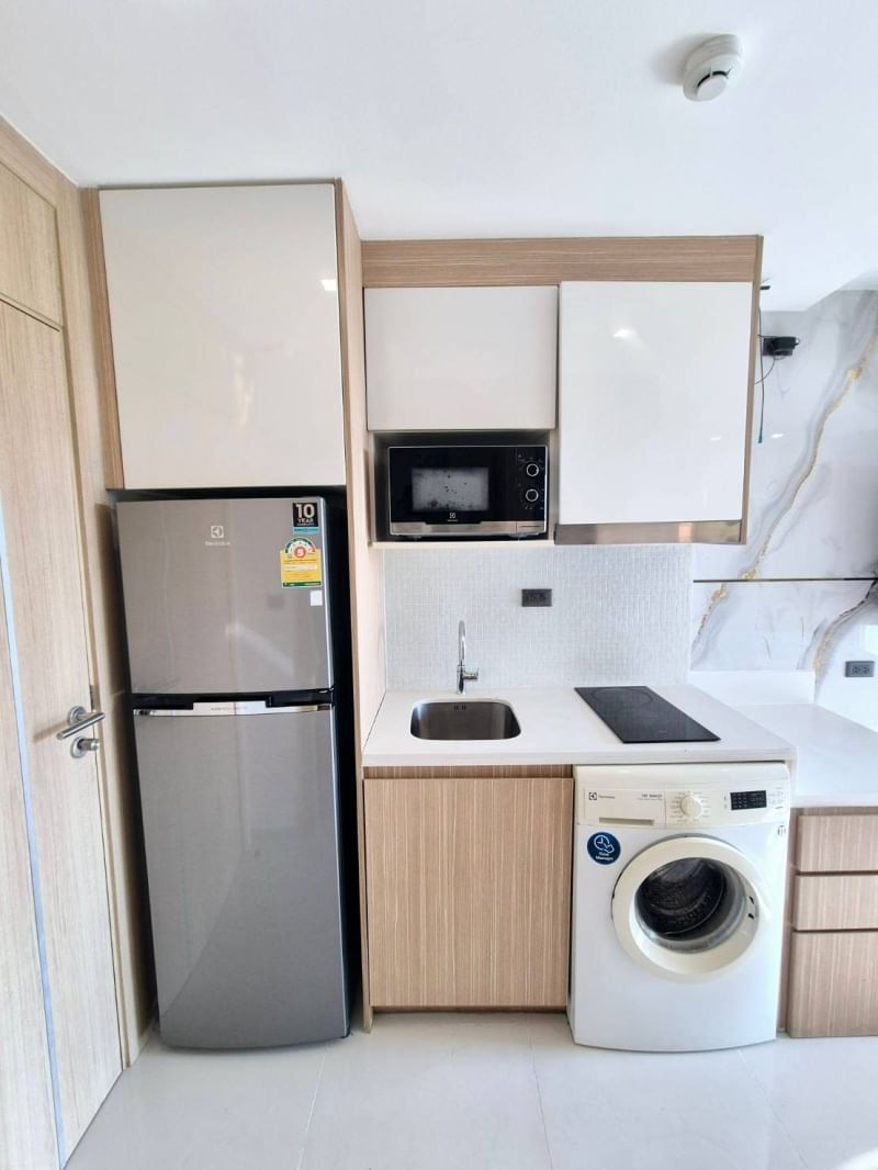 Sunset Ocean View Studio Condo in Wongamat photo 17