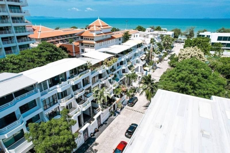 Beachfront Ocean View Townhouse in Jomtien photo 18