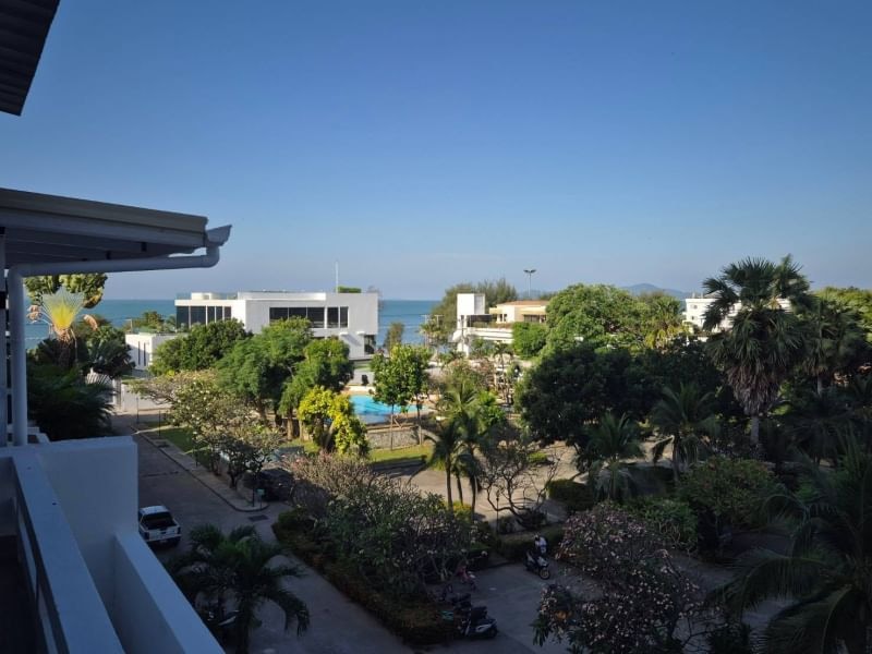 Beachfront Ocean View Townhouse in Jomtien photo 31