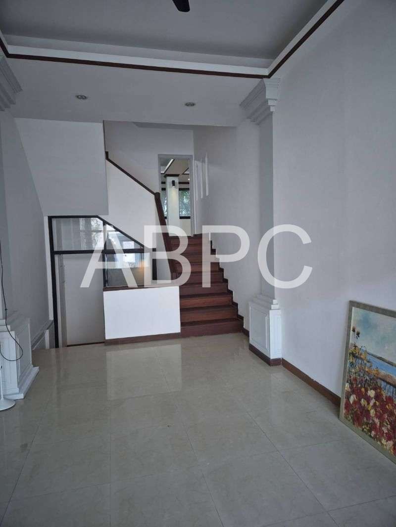 Beachfront Ocean View Townhouse in Jomtien photo 16