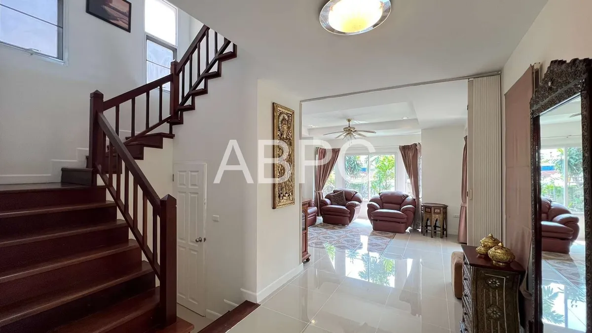 3 Bedroom Villa In East Pattaya - Tropical Village photo 6