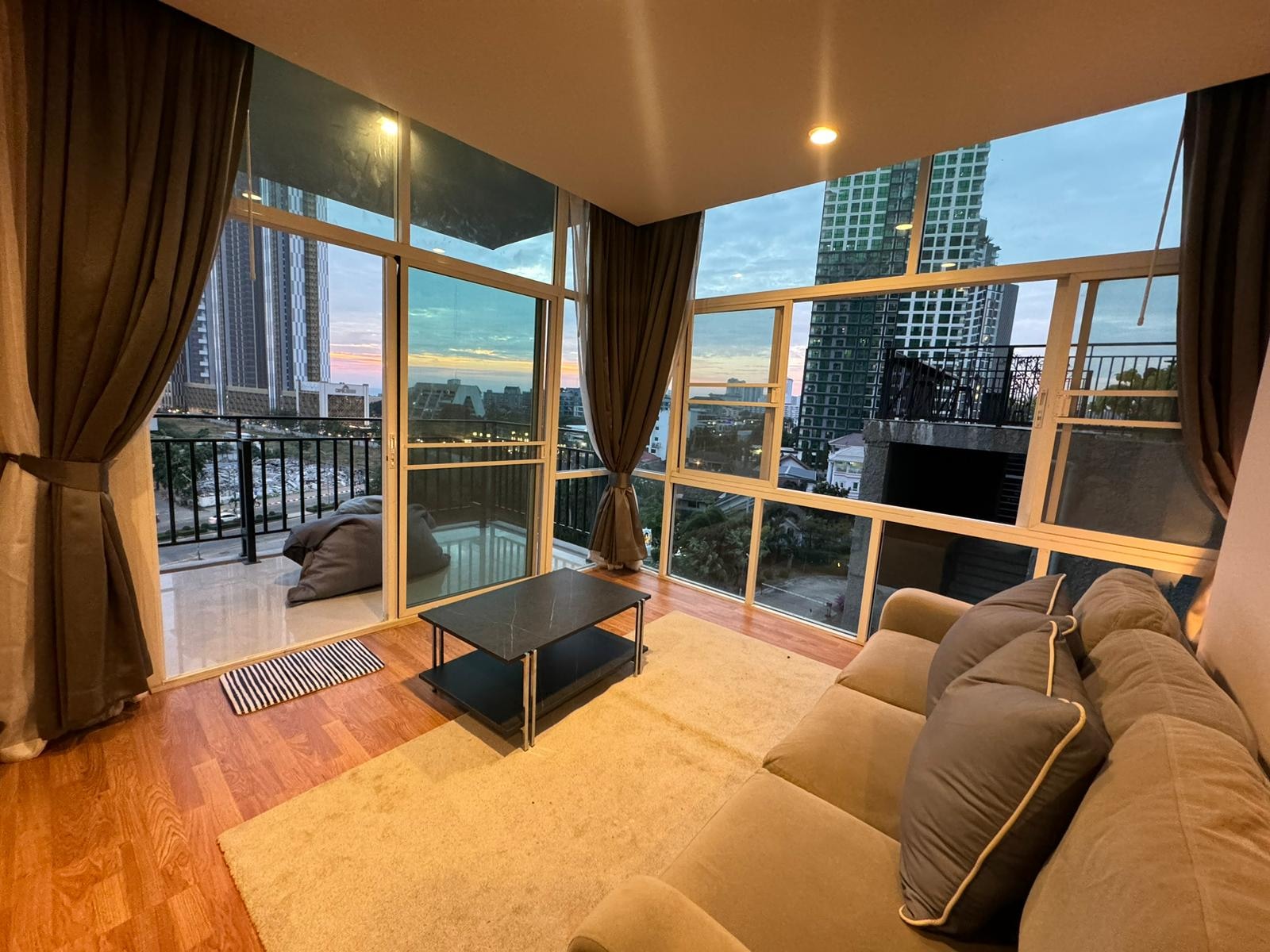 2 Bedroom Condo in Jomtien - The Grand photo 8