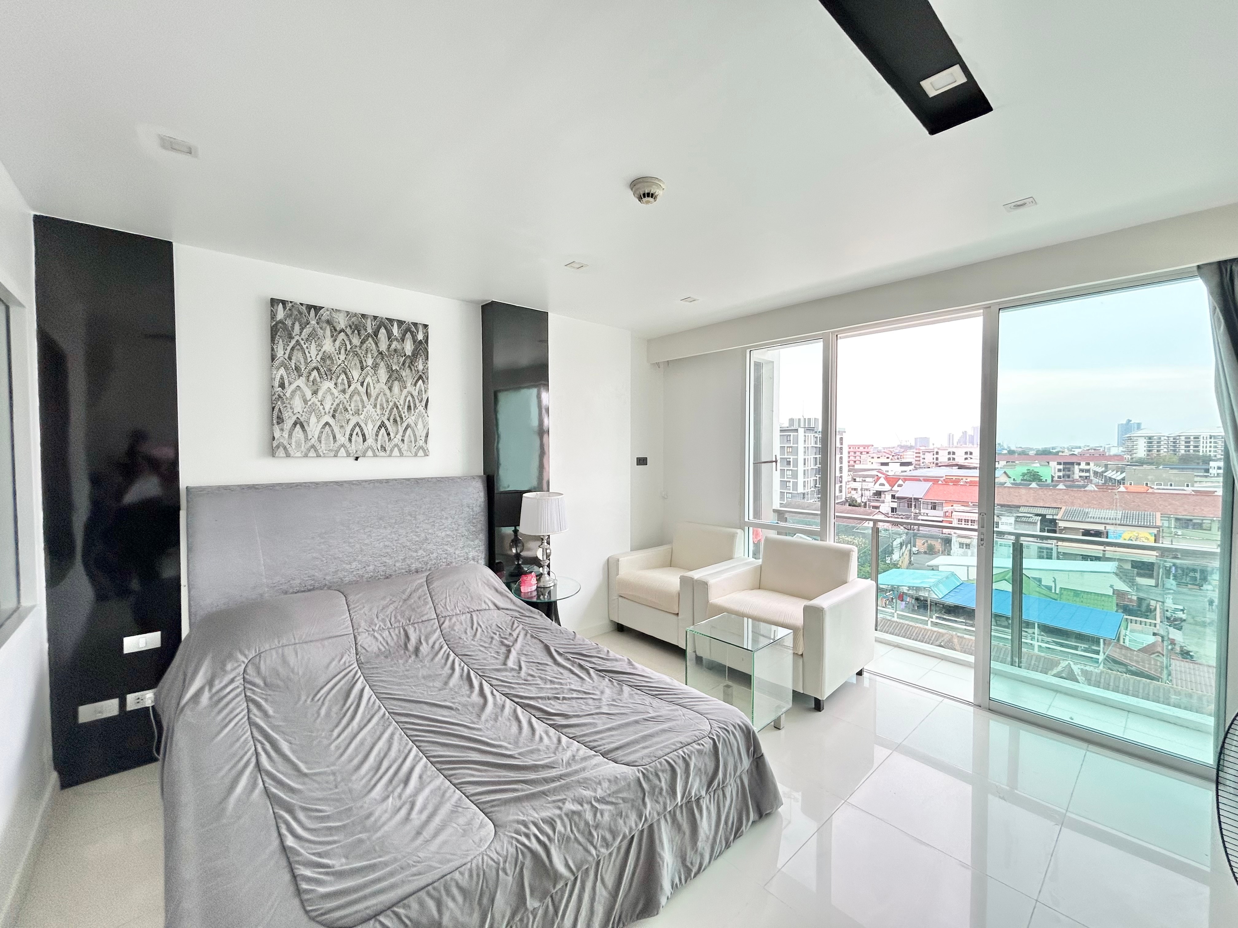 Studio Condo For Sale in Central Pattaya photo 23