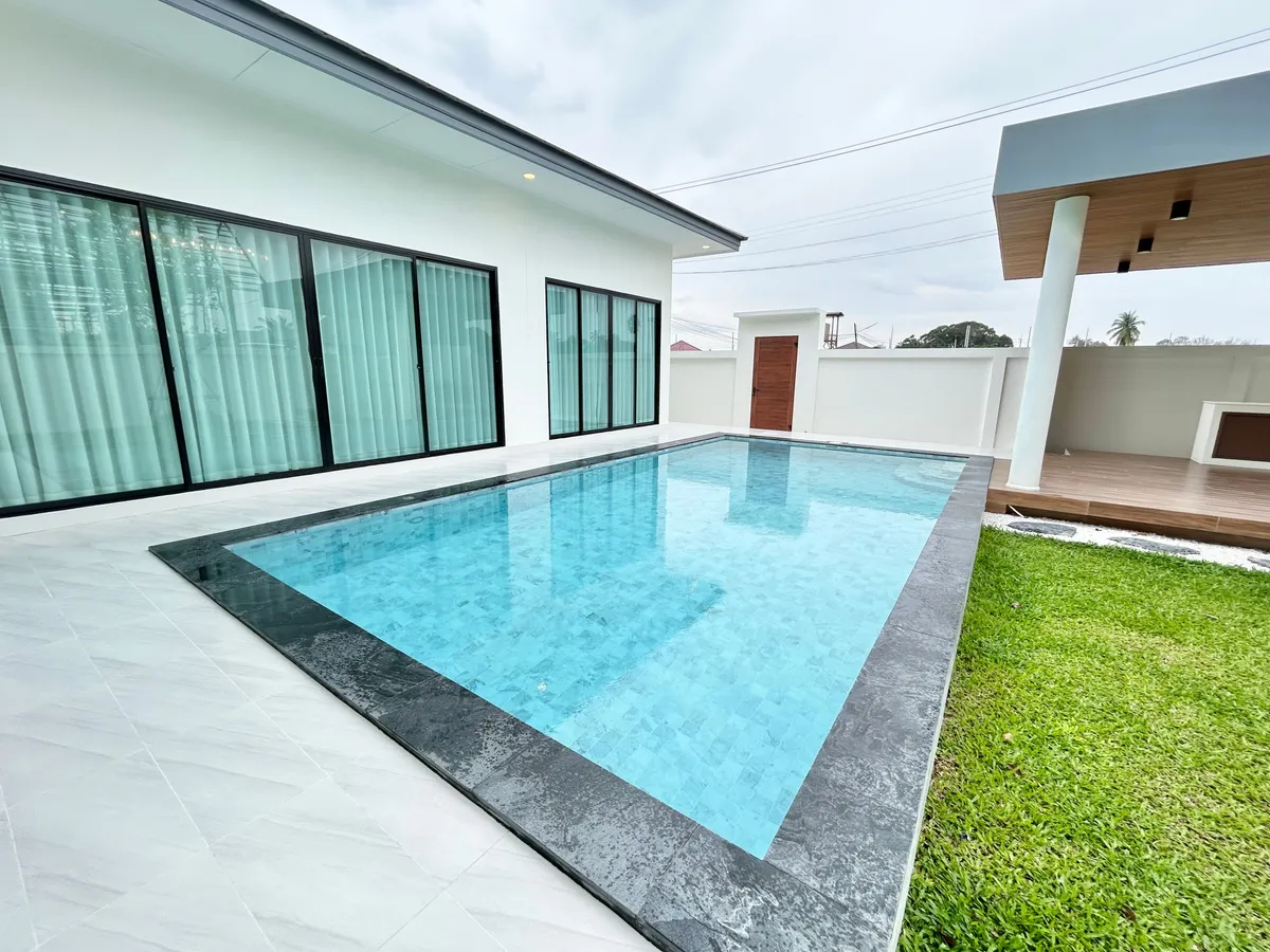 Pool villa For Sale and rent 3 Bedrooms 4 Bathrooms in Mabprachan Area photo 24
