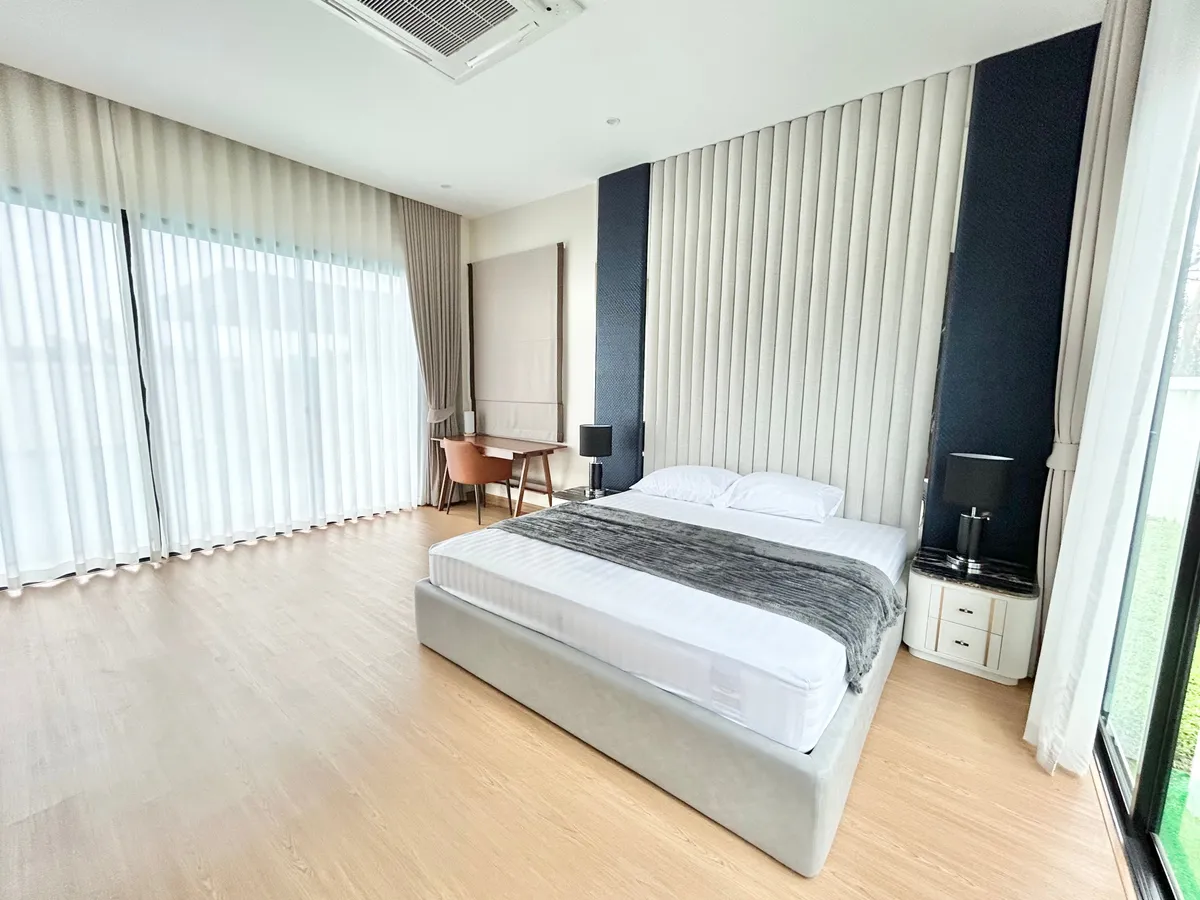 Pool villa For Sale and rent 3 Bedrooms 4 Bathrooms in Mabprachan Area photo 27