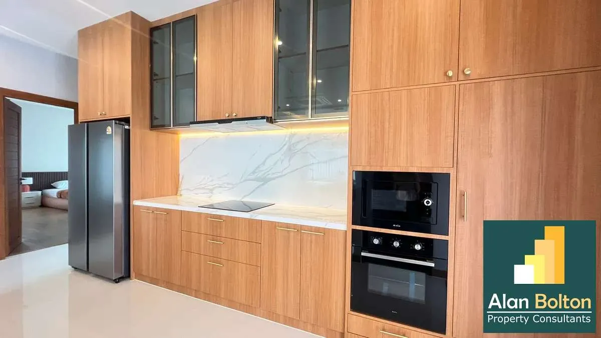 Pool villa For Sale and rent 3 Bedrooms 4 Bathrooms in Mabprachan Area photo 6
