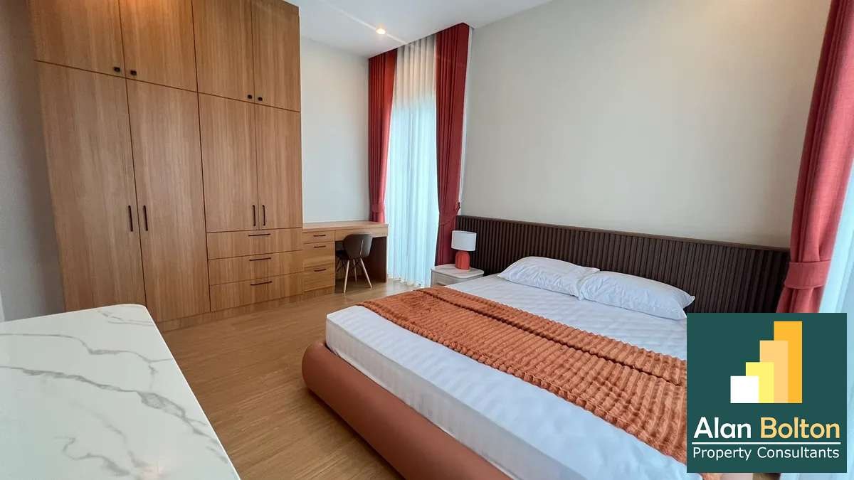 Pool villa For Sale and rent 3 Bedrooms 4 Bathrooms in Mabprachan Area photo 12