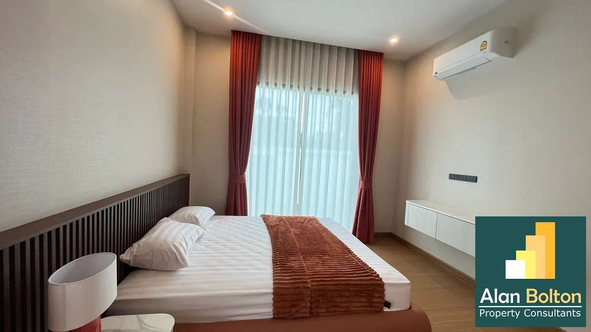 Pool villa For Sale and rent 3 Bedrooms 4 Bathrooms in Mabprachan Area photo 11