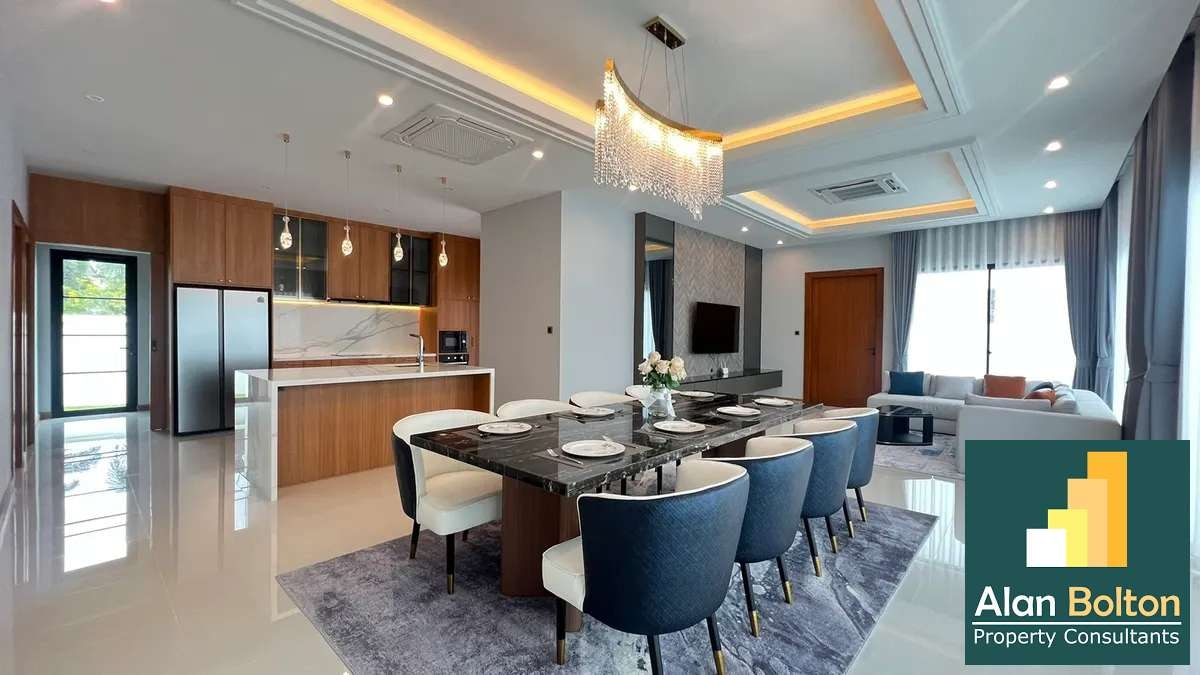 Pool villa For Sale and rent 3 Bedrooms 4 Bathrooms in Mabprachan Area photo 5