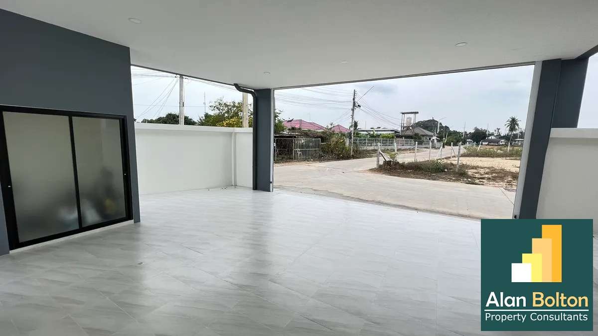 Pool villa For Sale and rent 3 Bedrooms 4 Bathrooms in Mabprachan Area photo 16