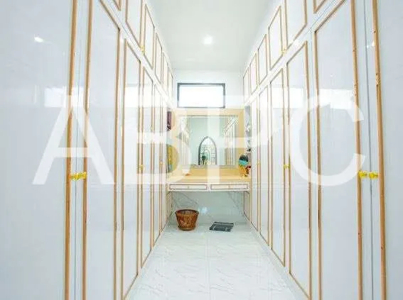 1.78 Rai Lot & Newer 3 Bed 2 Bath House in Buriram photo 15