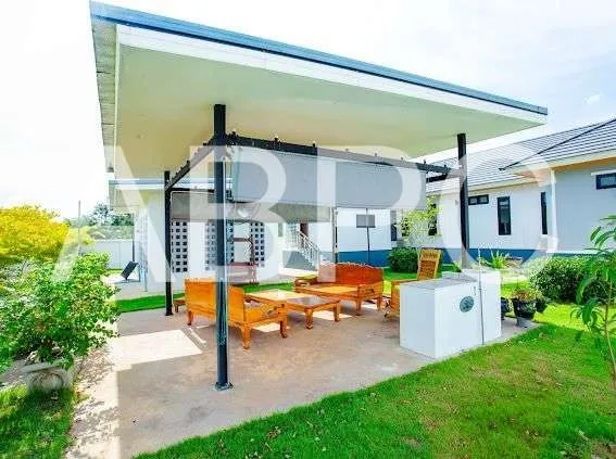1.78 Rai Lot & Newer 3 Bed 2 Bath House in Buriram photo 5