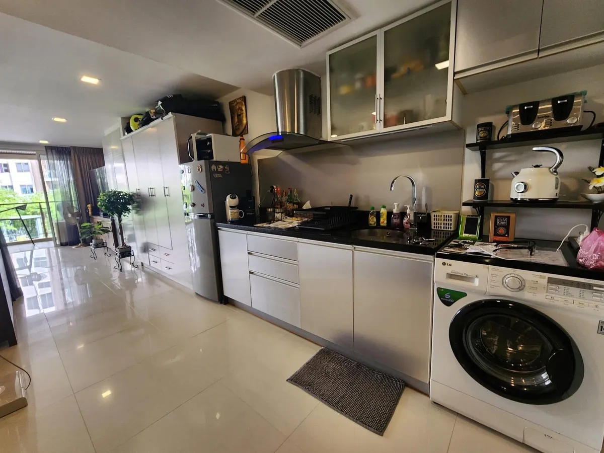 Stunning 1 bed Pattaya Heights photo 20