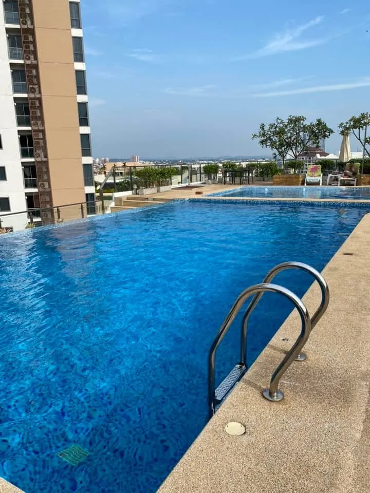 Stunning 1 bed Pattaya Heights photo 26