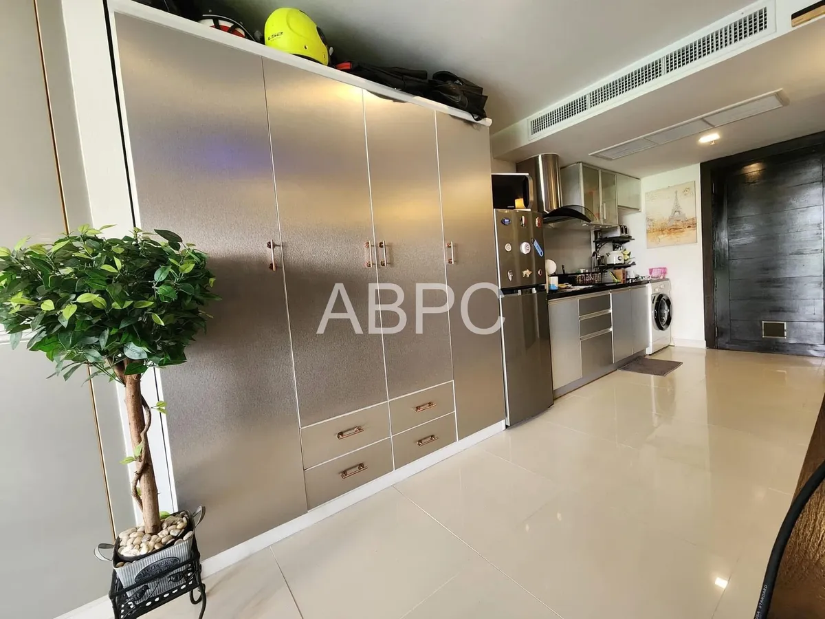 Stunning 1 bed Pattaya Heights photo 4