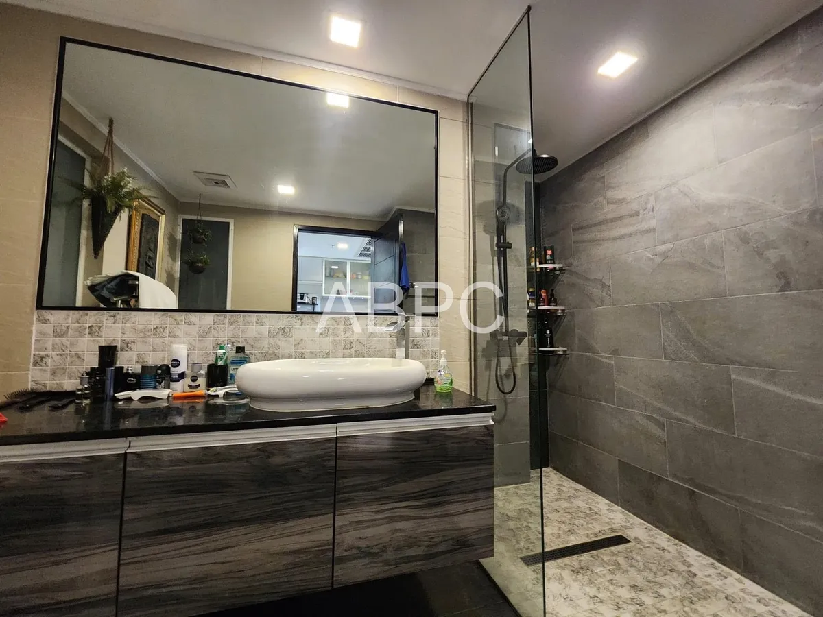 Stunning 1 bed Pattaya Heights photo 8