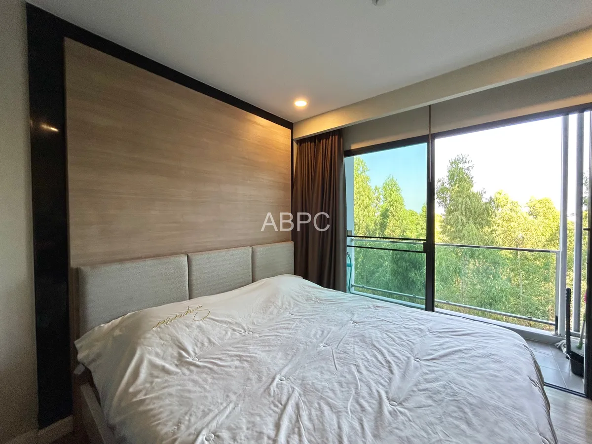 Studio Condo For Rent - Dusit Grand Park photo 12