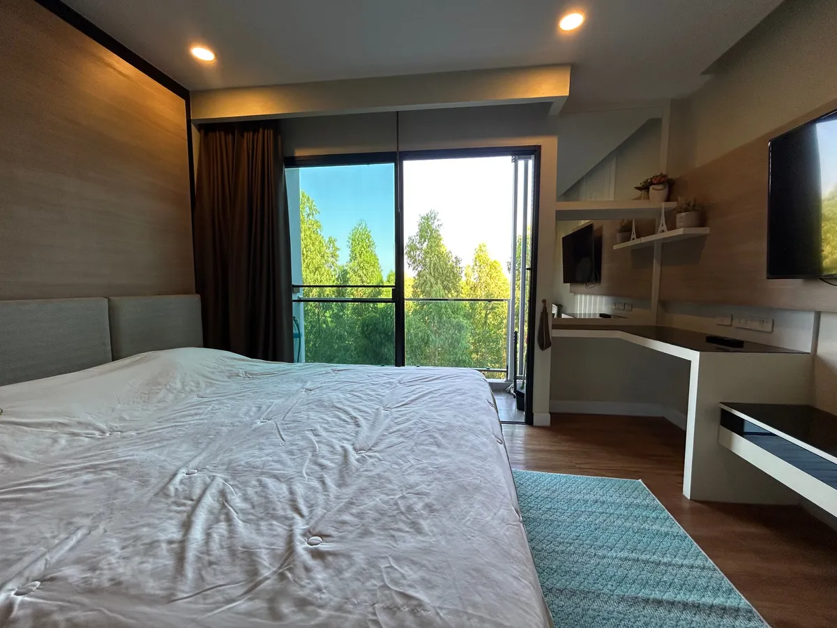 Studio Condo For Rent - Dusit Grand Park photo 18