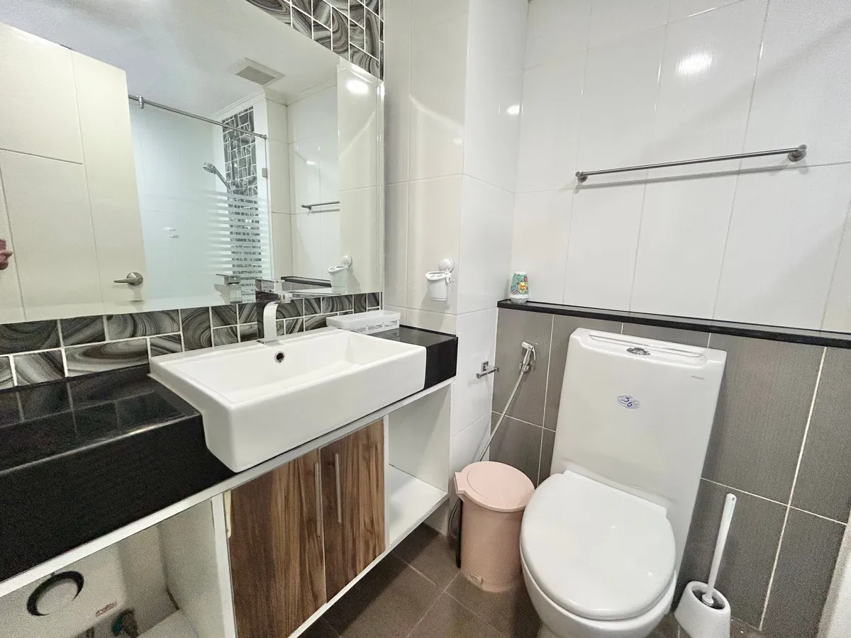 Studio Condo For Rent - Dusit Grand Park photo 20